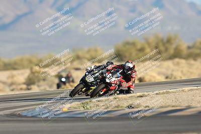 media/Dec-07-2025-CVMA (Sun) [[3e7d2de5dc]]/Race 18-Formula Twins-Formula 40 UL/